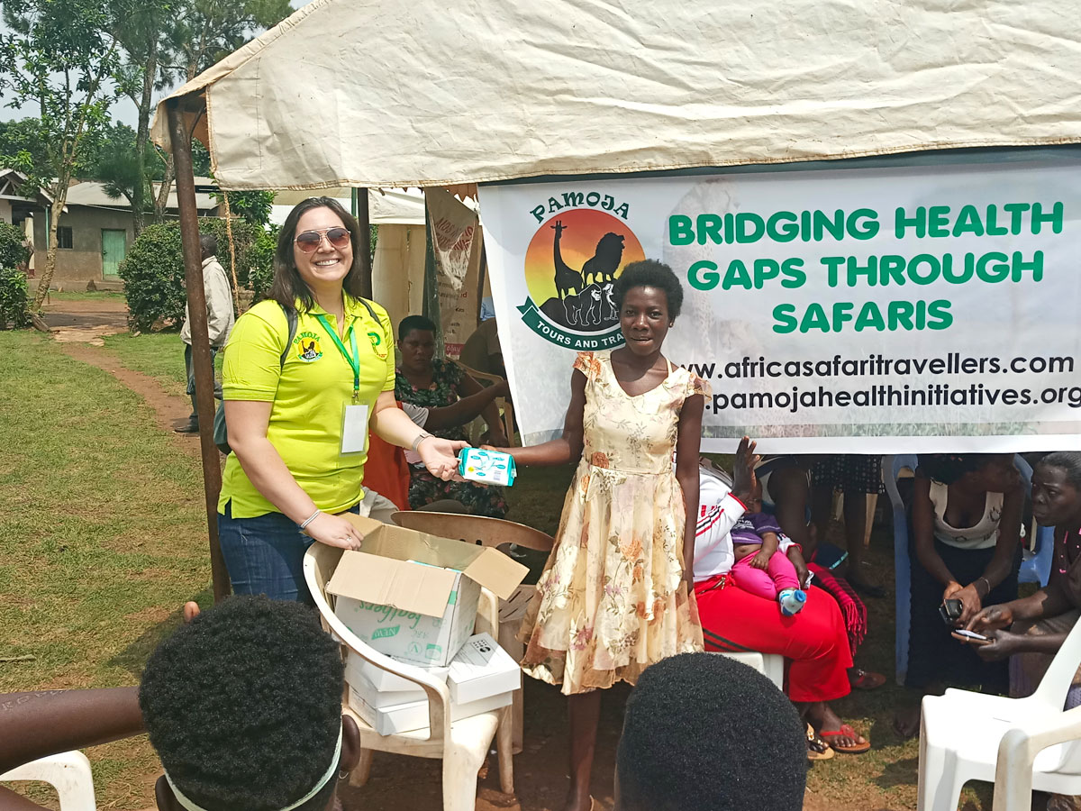 sanitary-pad-distribution